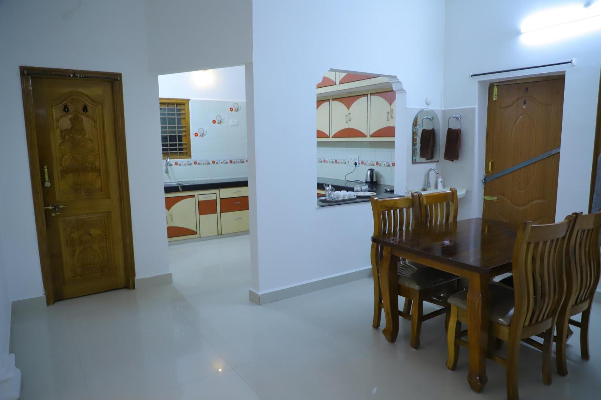 Nanda Mohan Homestay- Luxuries Ac Apartment Close To Alipiri Foothills-Kapila Teertham And Iskcon Temple Тірупаті Екстер'єр фото