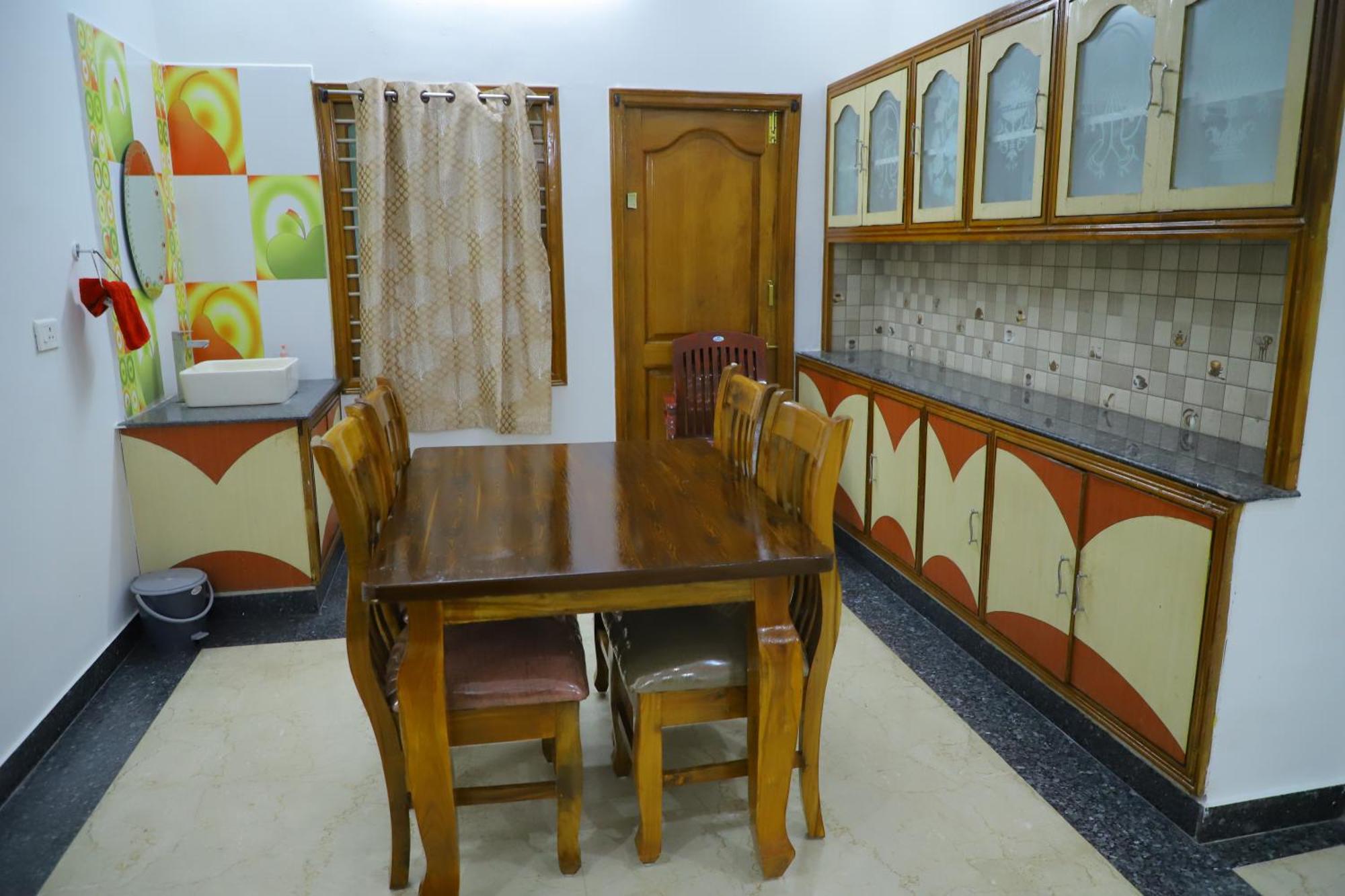 Nanda Mohan Homestay- Luxuries Ac Apartment Close To Alipiri Foothills-Kapila Teertham And Iskcon Temple Тірупаті Екстер'єр фото
