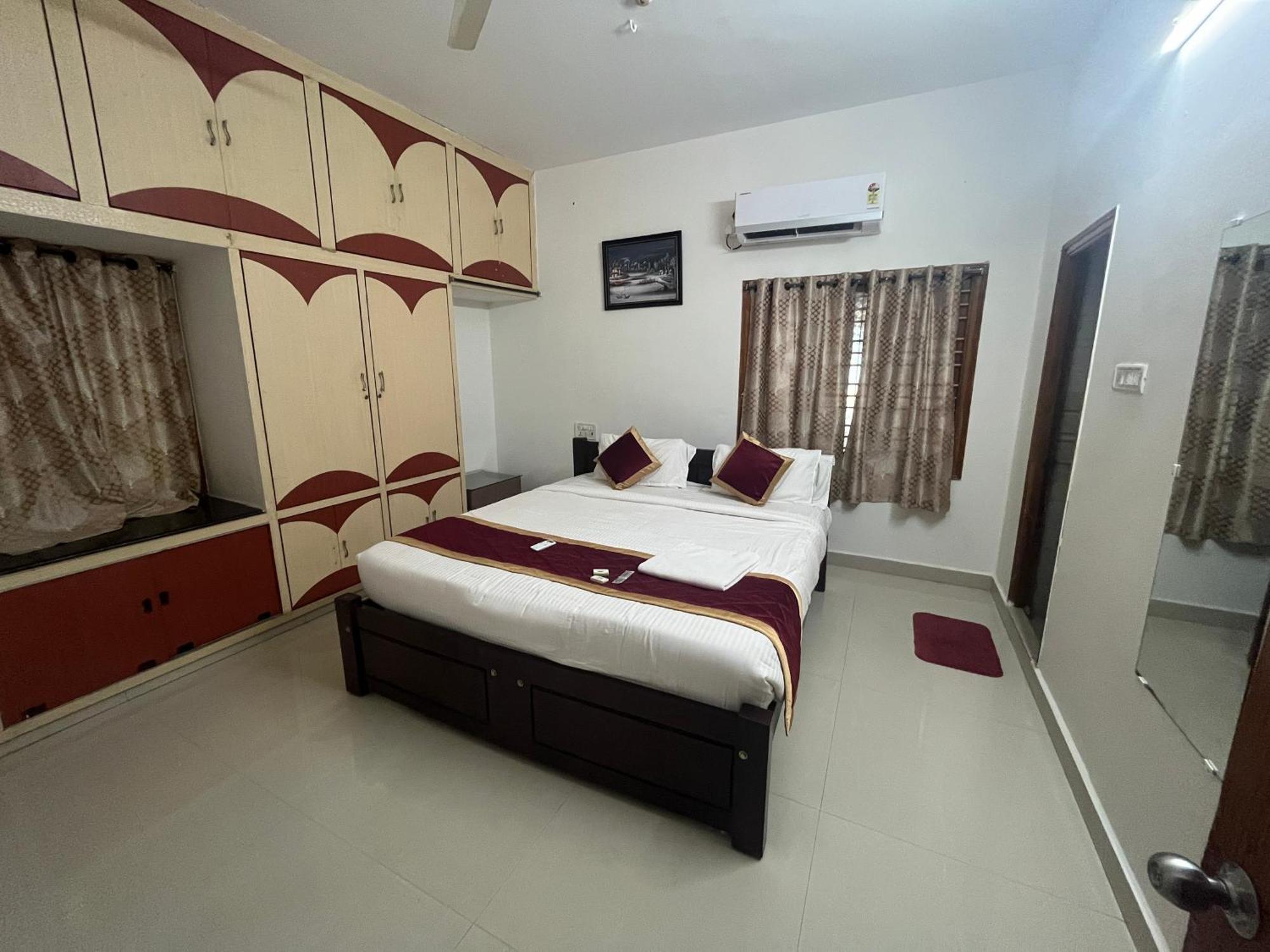 Nanda Mohan Homestay- Luxuries Ac Apartment Close To Alipiri Foothills-Kapila Teertham And Iskcon Temple Тірупаті Екстер'єр фото
